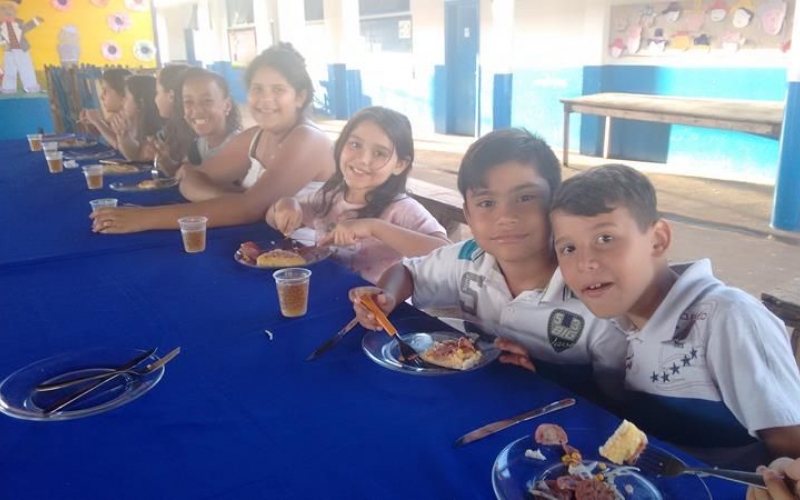 Dia de Pizza na Escola Municipal Antônio Paulino